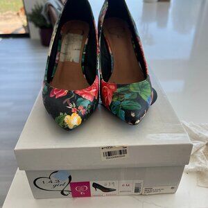 Women Pump